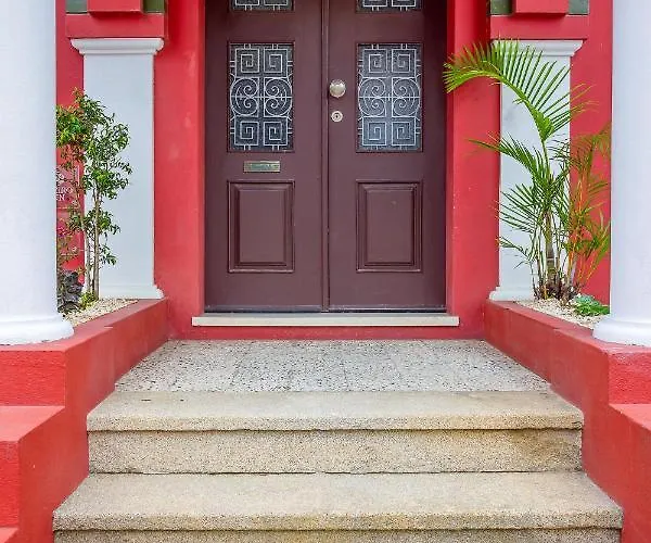 לינה וארוחת בוקר Abeiro אבאירו